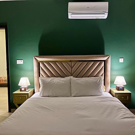 Serenity Corner 4 Bhk Islamabad Ngoại thất bức ảnh