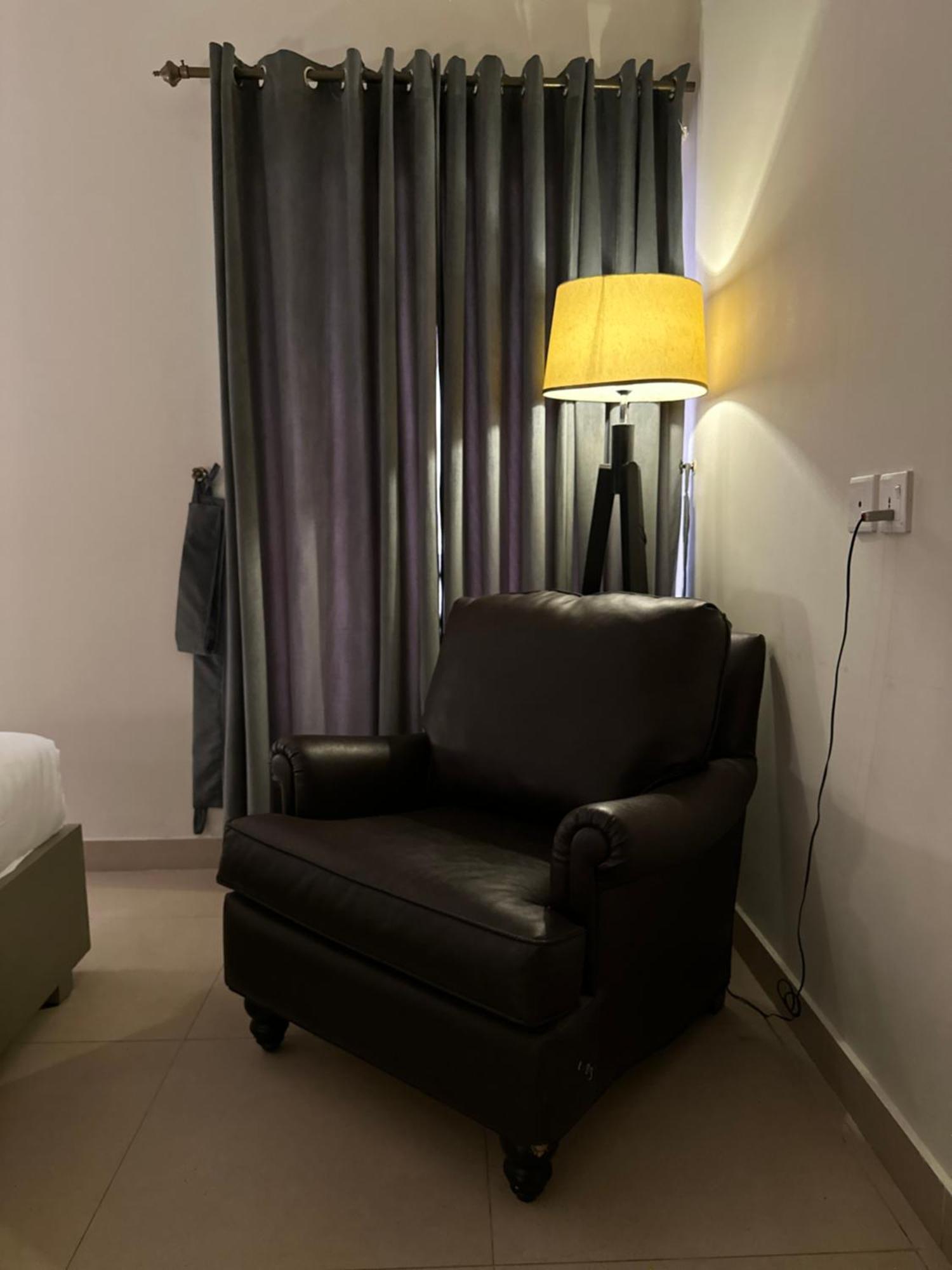 Serenity Corner 4 Bhk Islamabad Ngoại thất bức ảnh